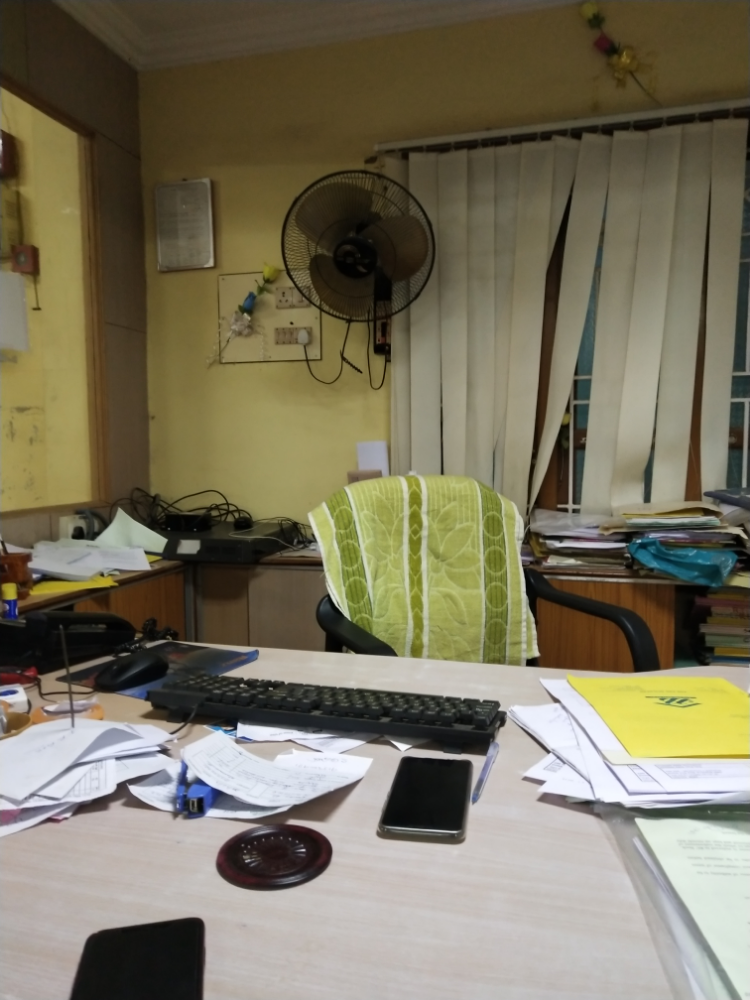 Poorliya Mobile World