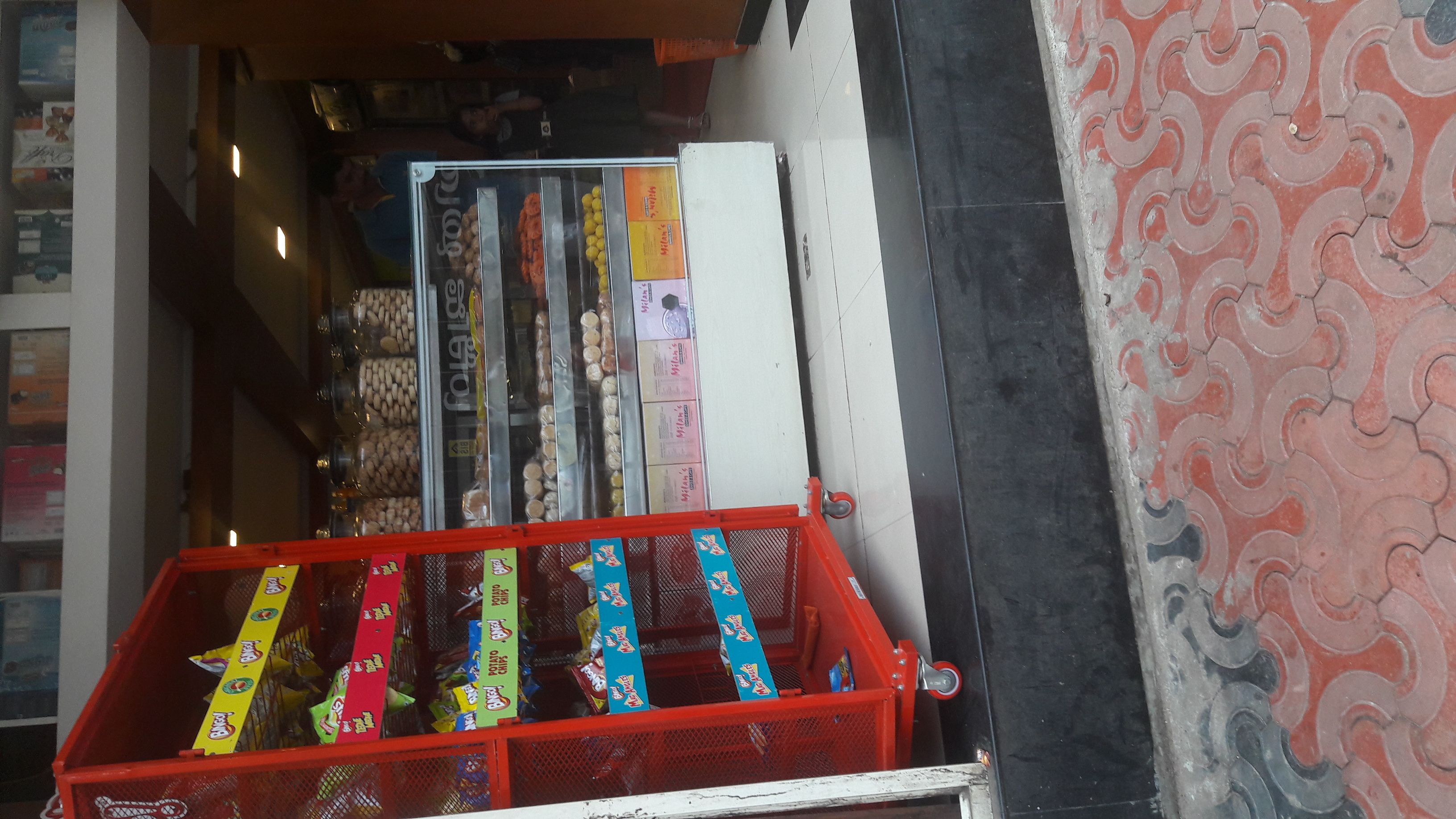 Cousins Bakery & Coolbar