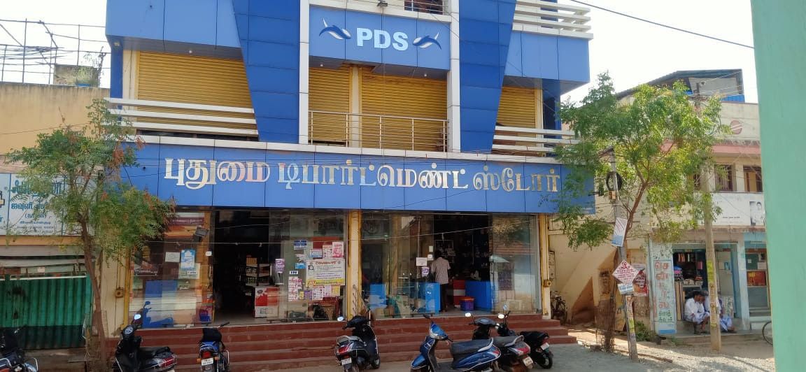 Puthumai department store