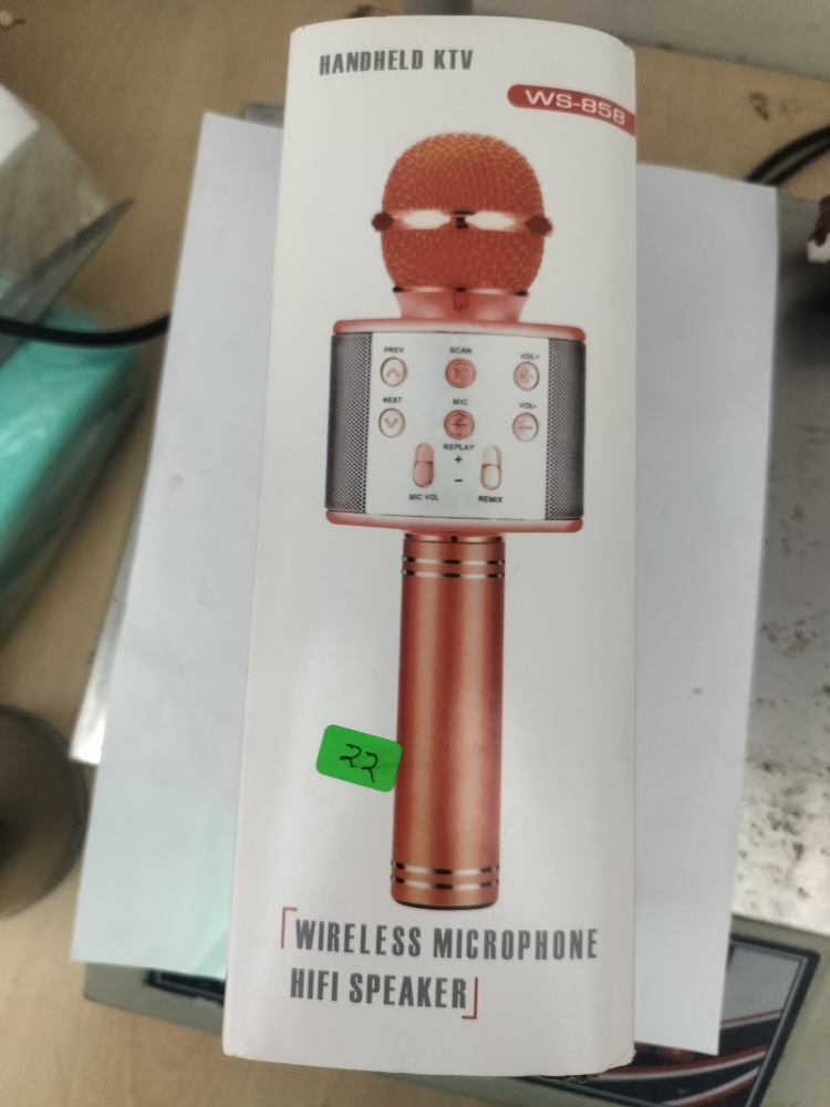 Handheld KTV Wireless Microphone Hifi Speaker WS-858