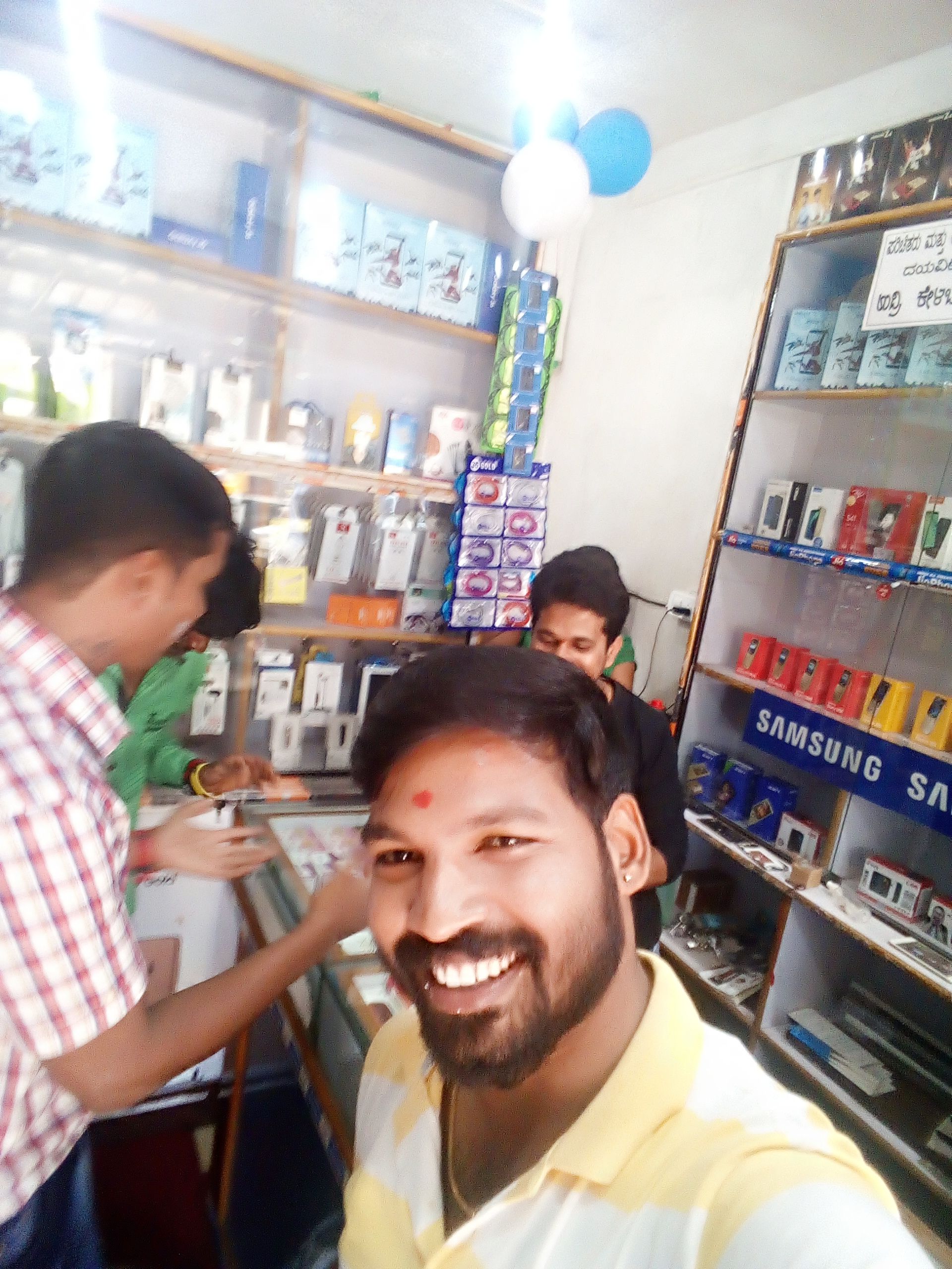 Pradeep Mobiles
