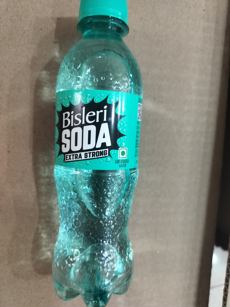 Bisleri Soda PET bottle -  Extra Strong, 300ml