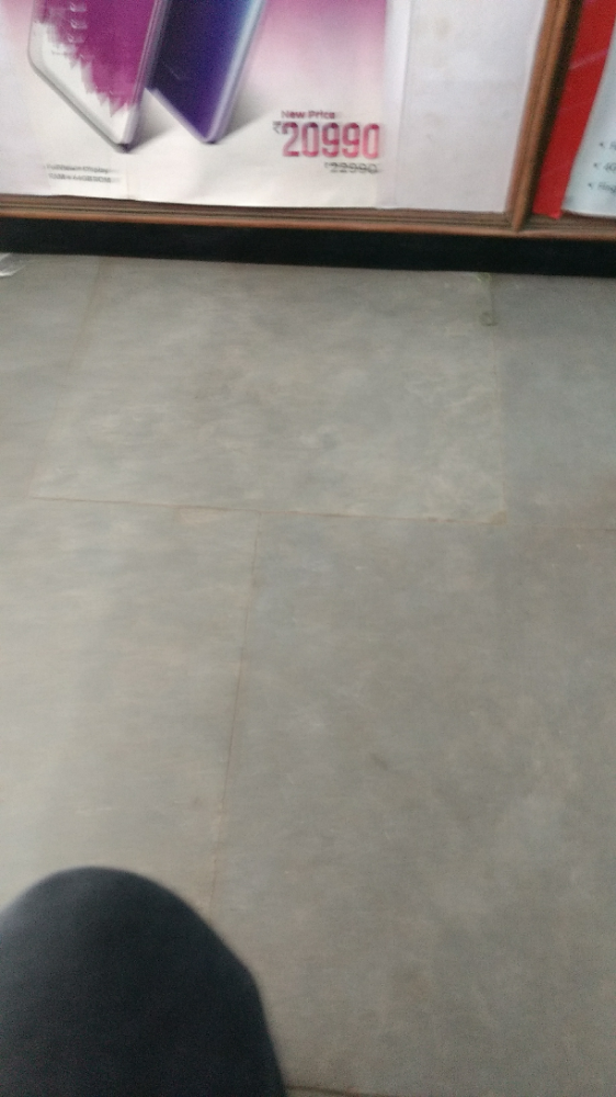 Yazhini Stores