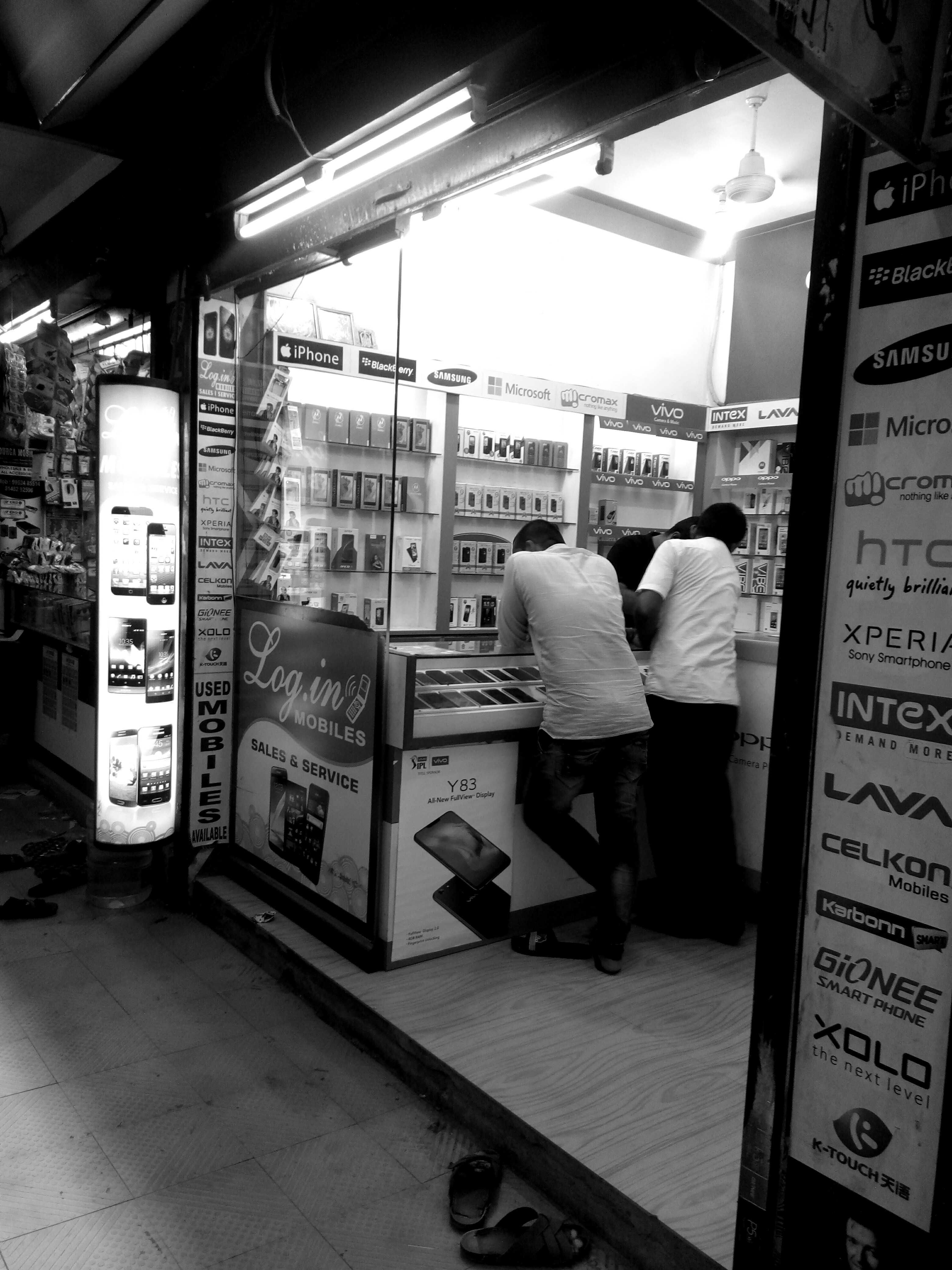 Aiswariya Graphics & Login Mobiles