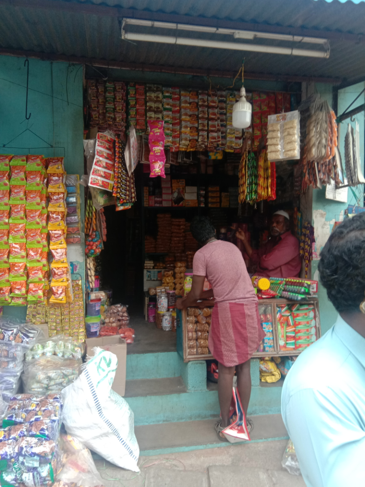 M.M store