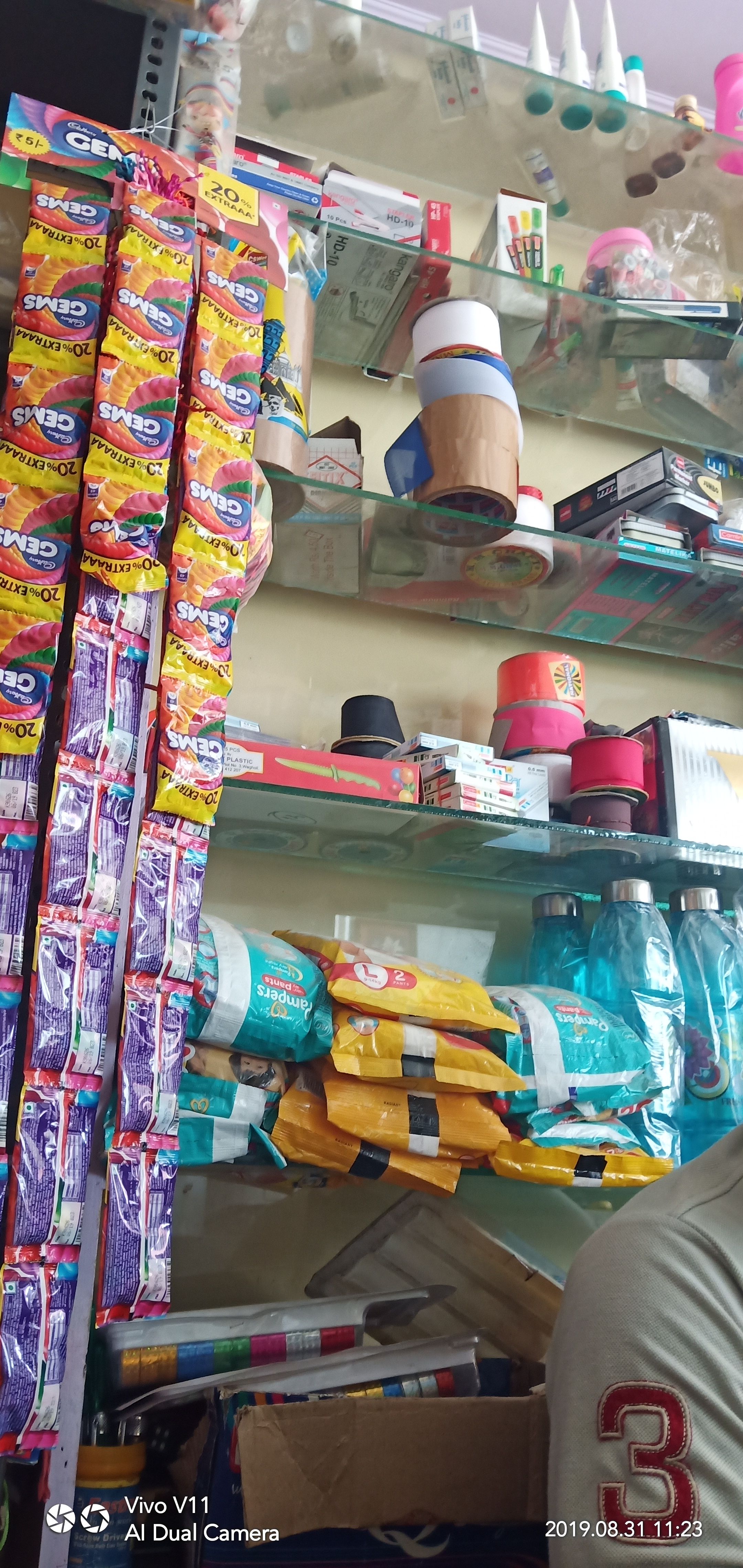 Velu Stores