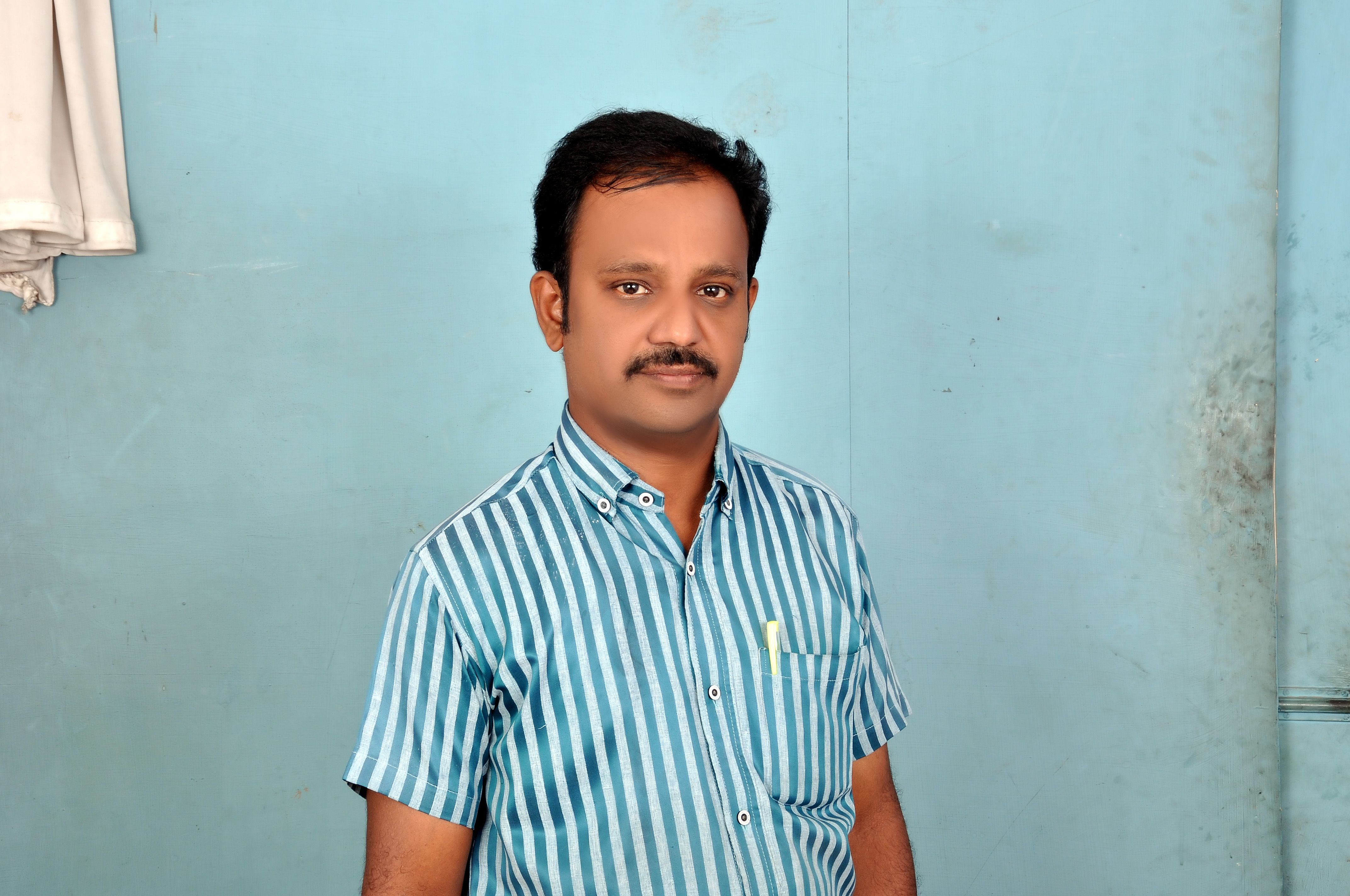 Sri Chowdeshwari Book Sellers