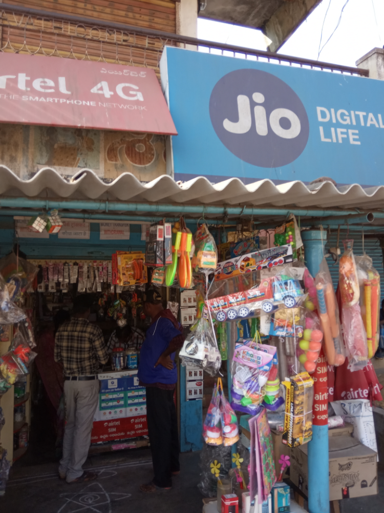 Nivas Fancy & Mobiles
