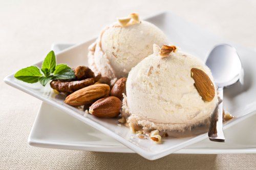 Roasted Almond Ice Cream, 1L