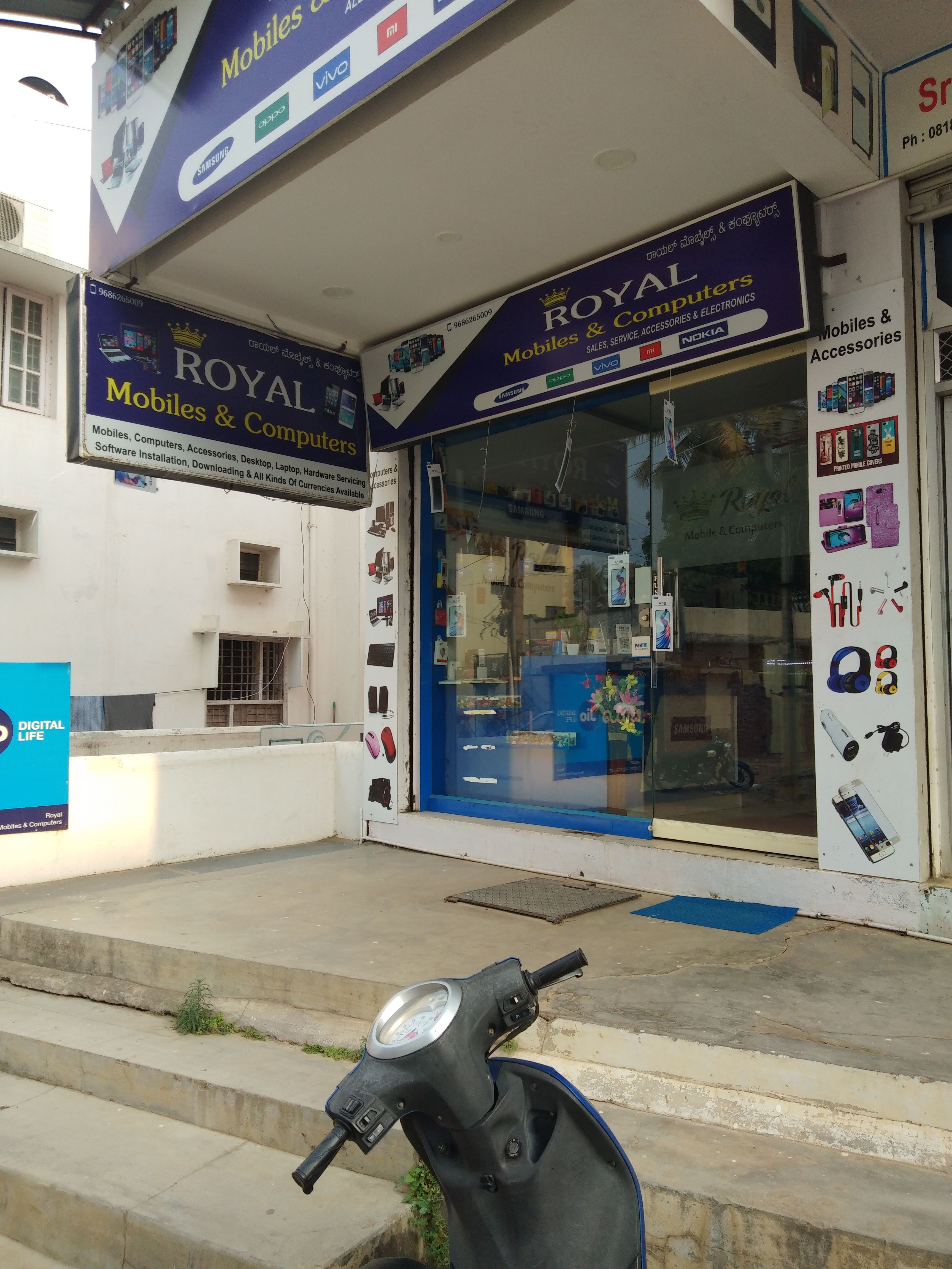 Royal Mobiles & Computers