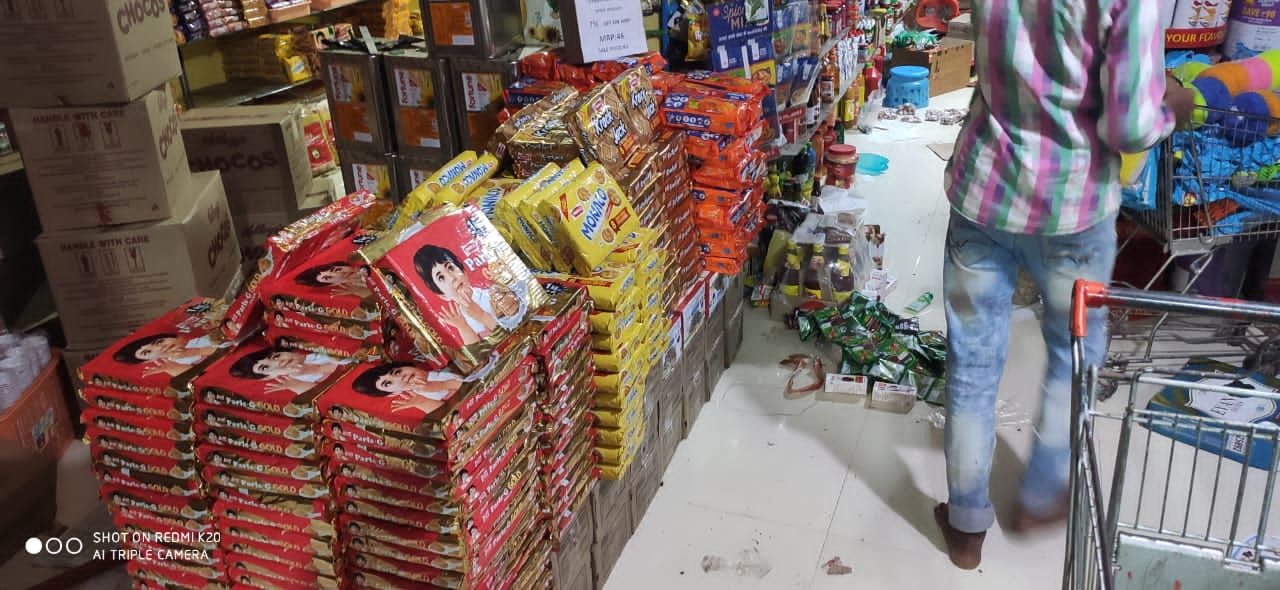 Mujeeb Kirana Store