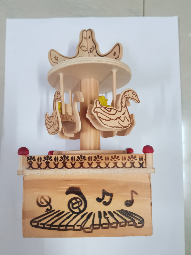 Wooden Musical Carousel Toy, 1pc