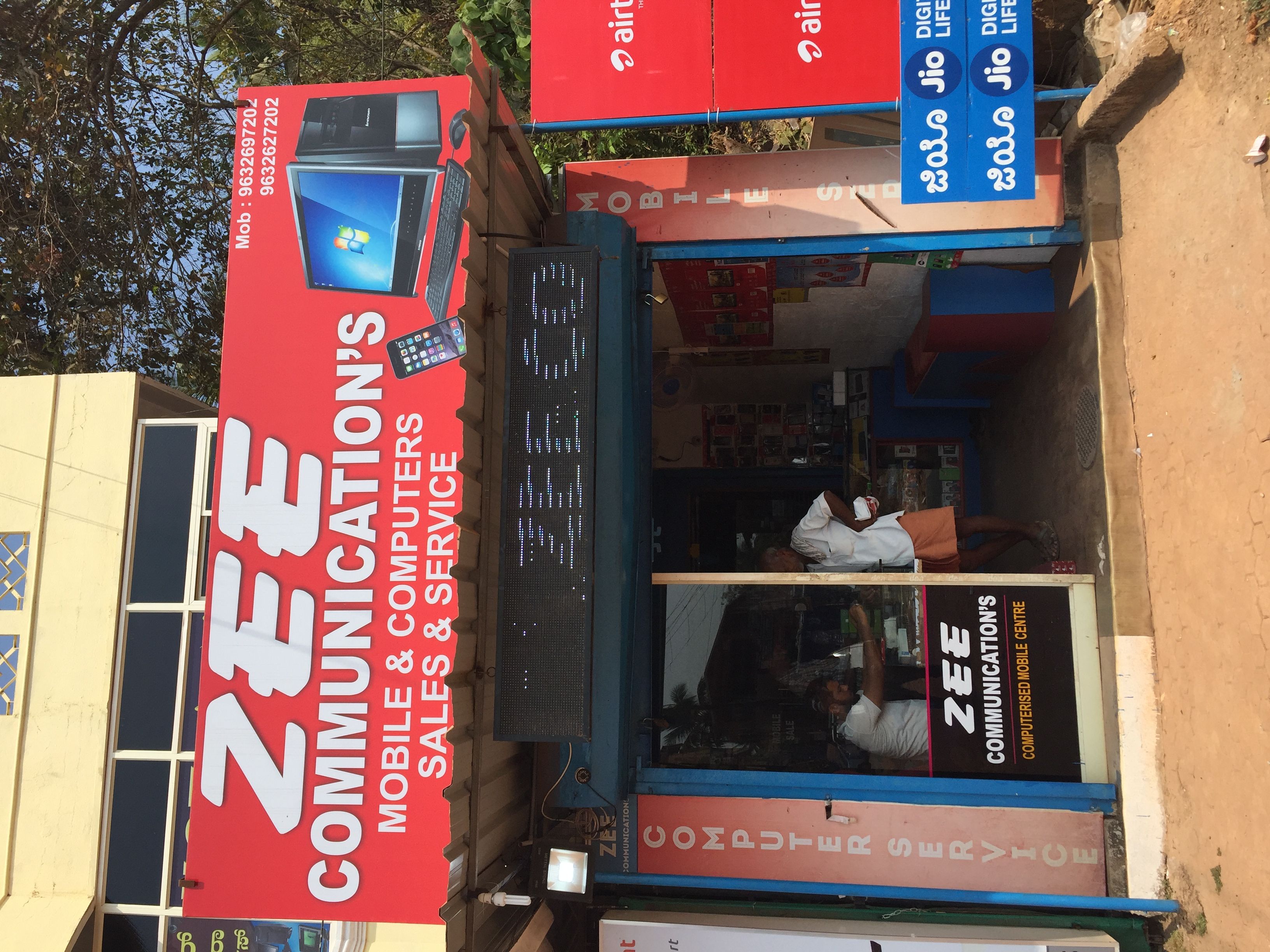 Zee Computers and Mobiles