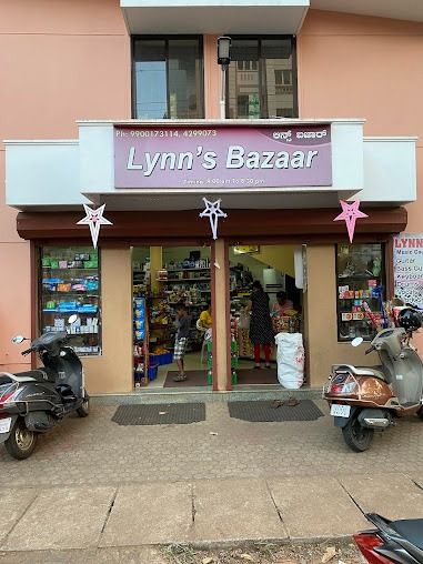 Lynn's bazzar
