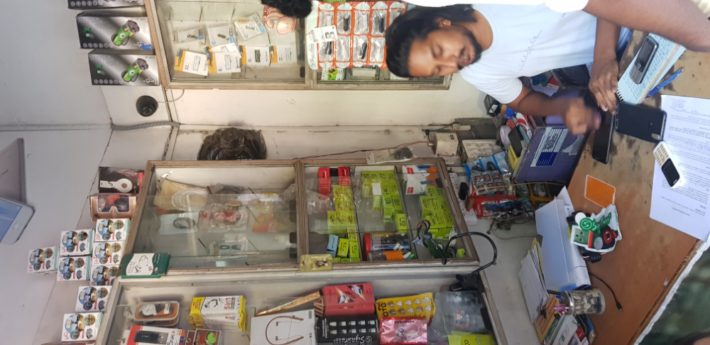 Saleem Mobiles