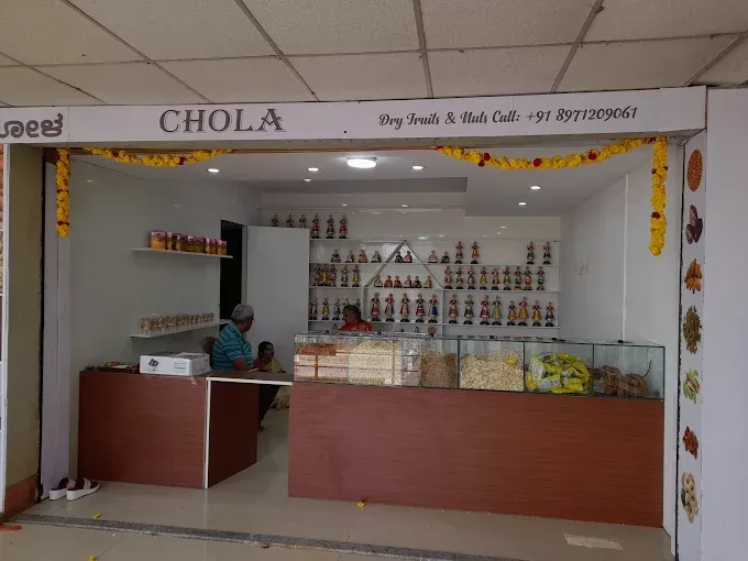 Chola Dry Fruits & Nuts