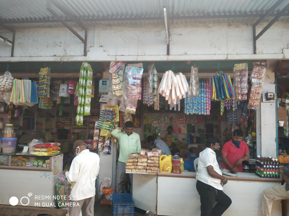 Lucky Kirani Store